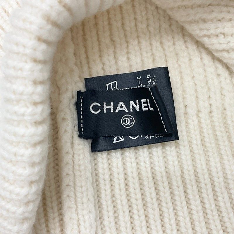 Chanel Cap Hat Cashmere White Black CC Logo Knit Beanie — view 5