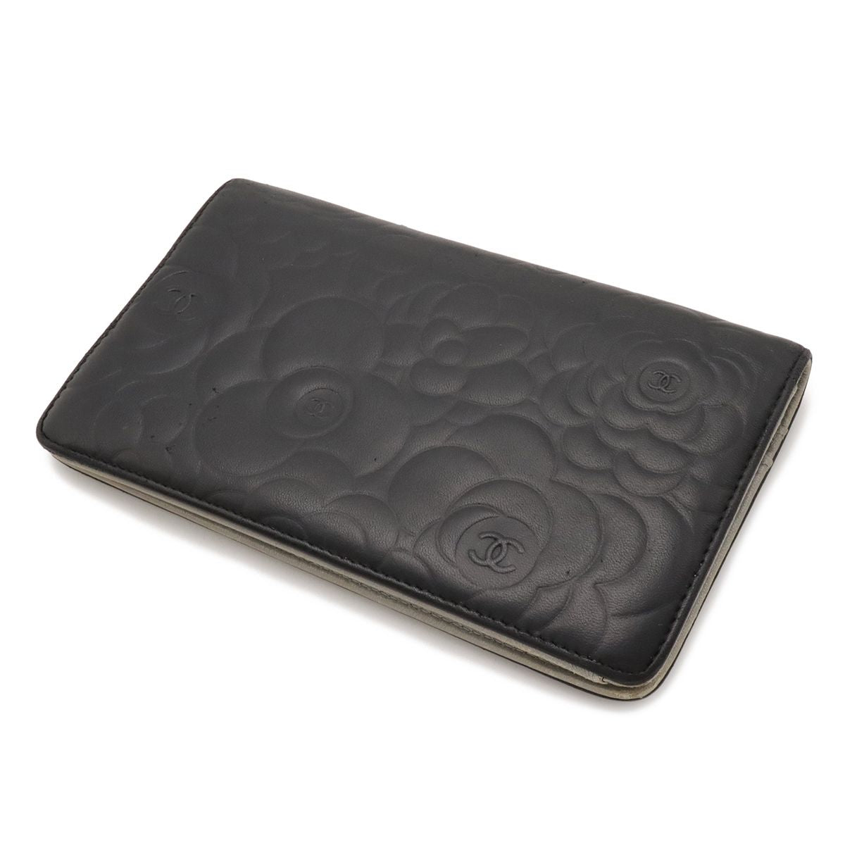 Chanel Camellia Embossed CC Logo Bifold Long Wallet Leather Black — view 2
