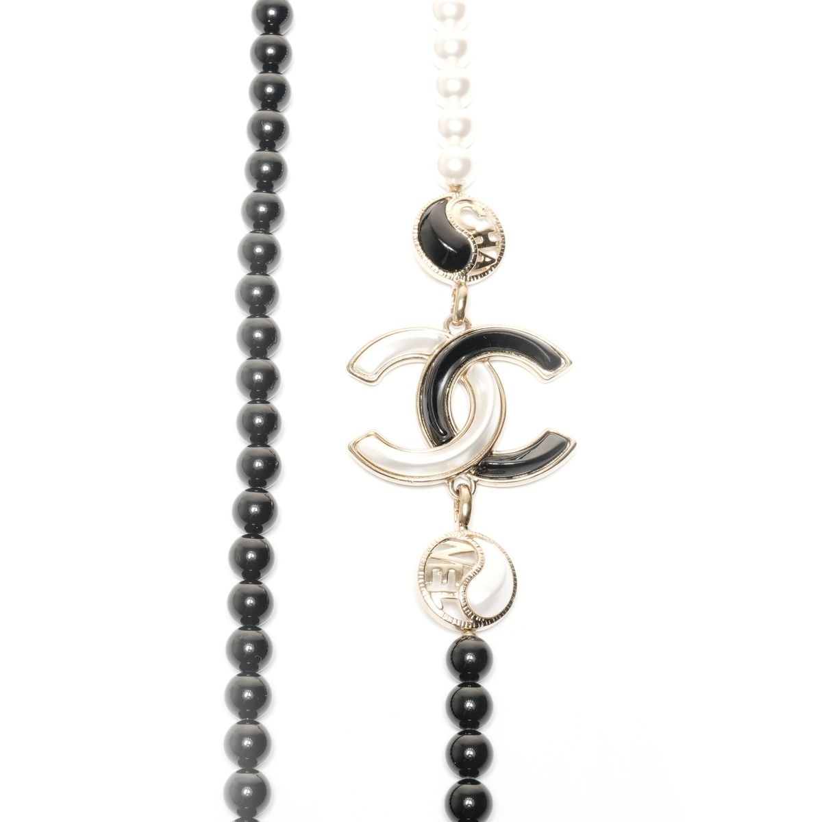 Chanel Necklace CC Logo Pearl — view 3