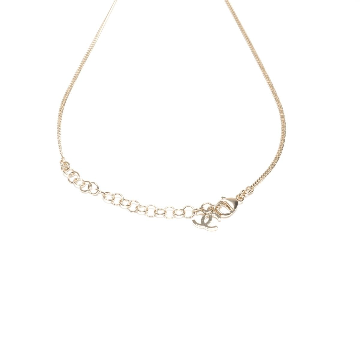 Chanel Necklace CC Logo — view 7