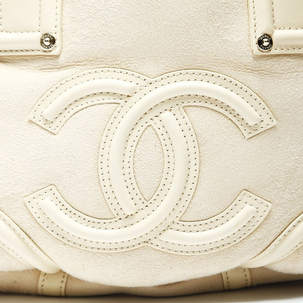 Chanel Handbag Ivory Mouton Suede CC Logo — view 8