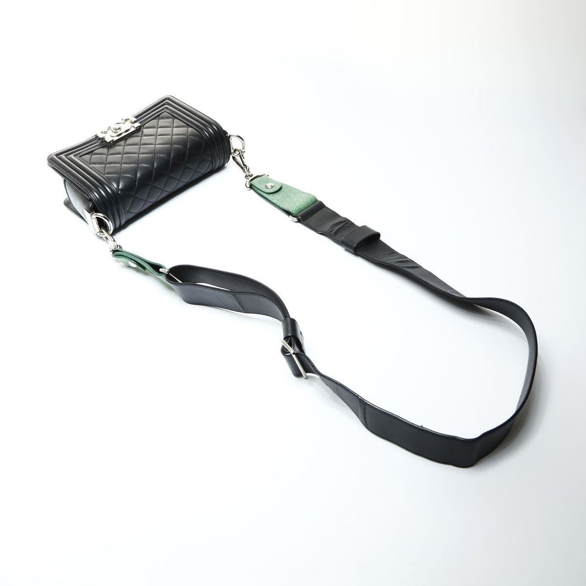 Chanel Shoulder Bag Boy Lambskin Mini Stingray — view 9