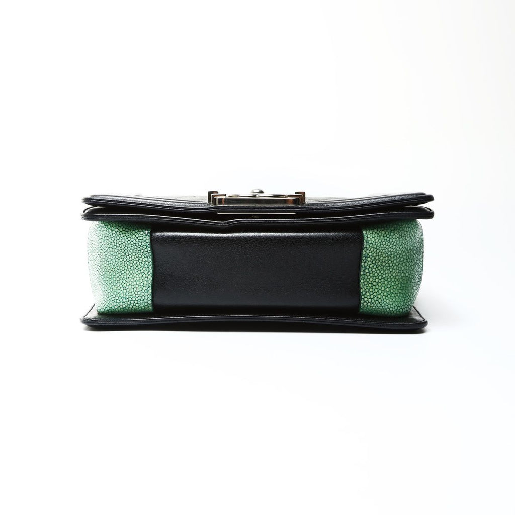Chanel Shoulder Bag Boy Lambskin Mini Stingray — view 7