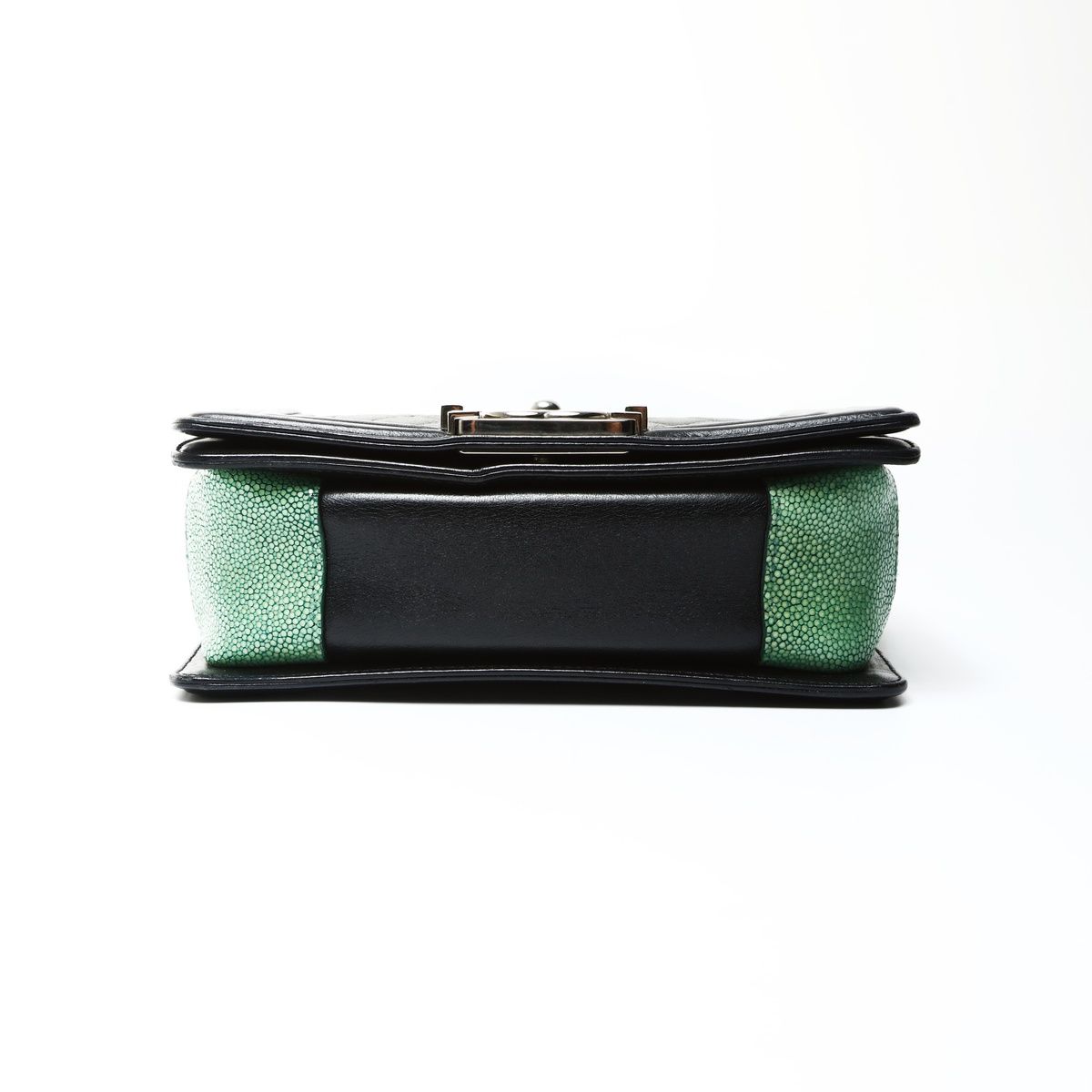 Chanel Shoulder Bag Boy Lambskin Mini Stingray — view 7