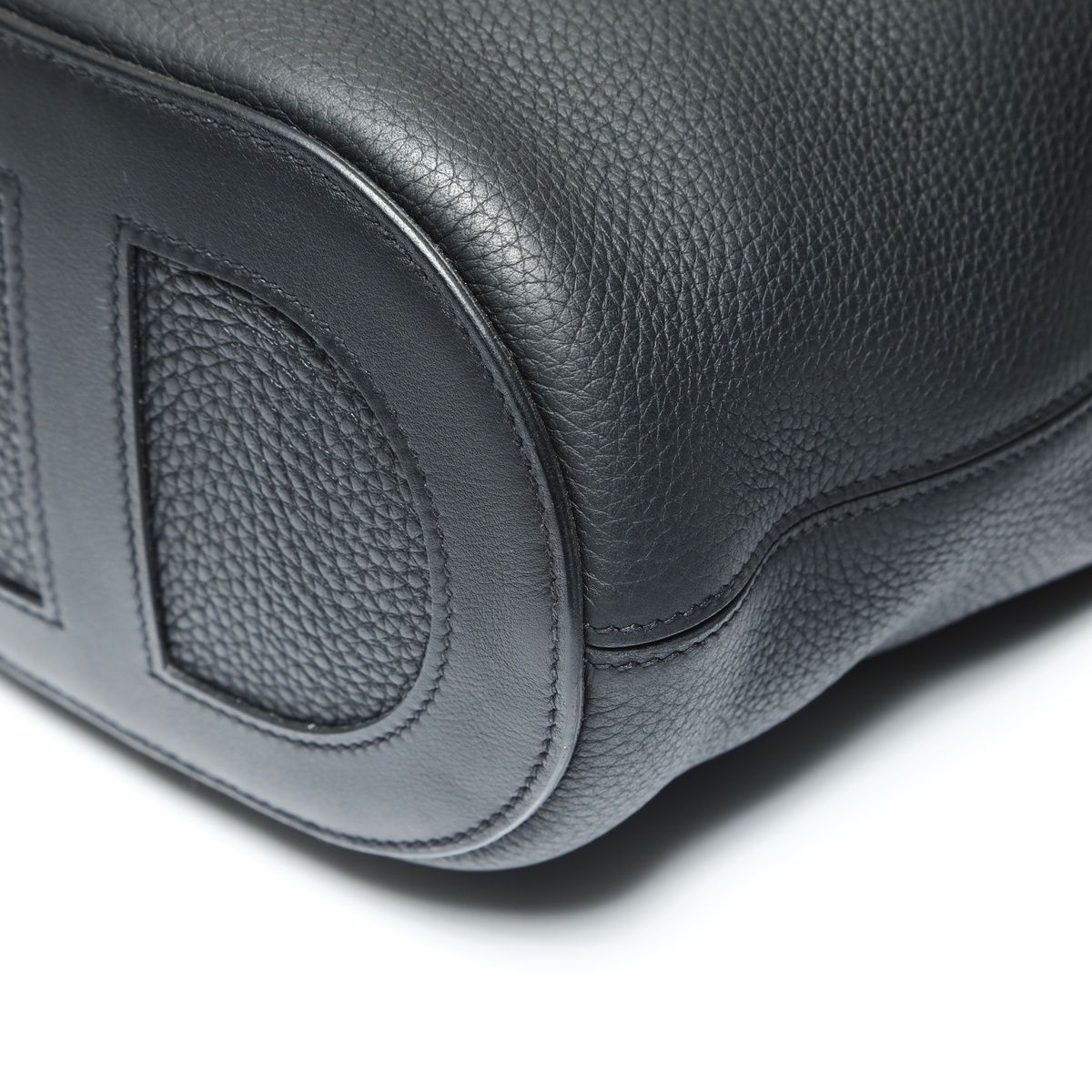 Hermes Handbag in the Loop 18 — view 7