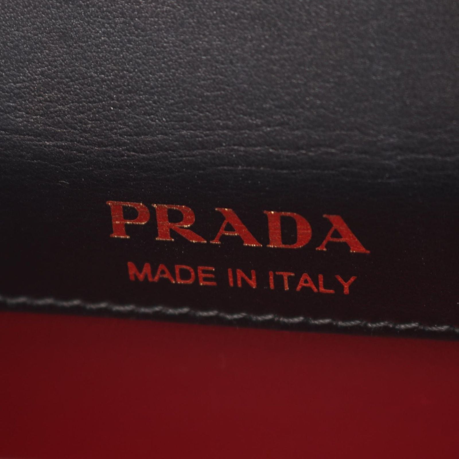 Prada Handbag Black Sapphire Leather 2-Way Chain — view 4