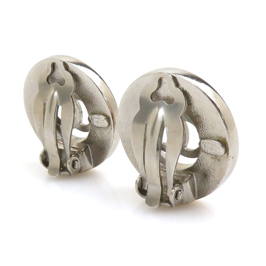 Chanel Earrings CC Logo — view 3
