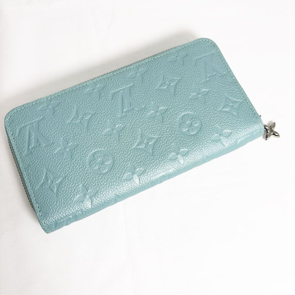 Louis Vuitton Wallet Zip Around Azur Frost Monogram — view 2