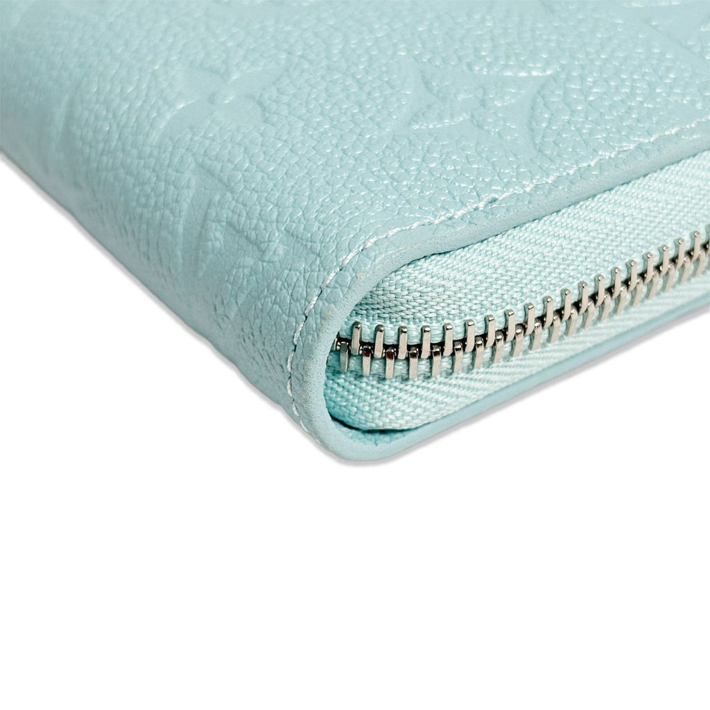 Louis Vuitton Wallet Zip Around Azur Frost Monogram — view 6