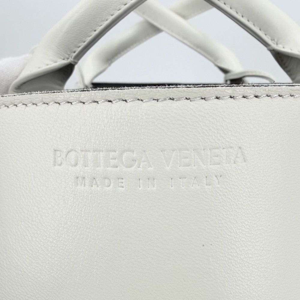 Bottega Veneta Handbag Maxi Intrecciato Small Arcotto Tote — view 5