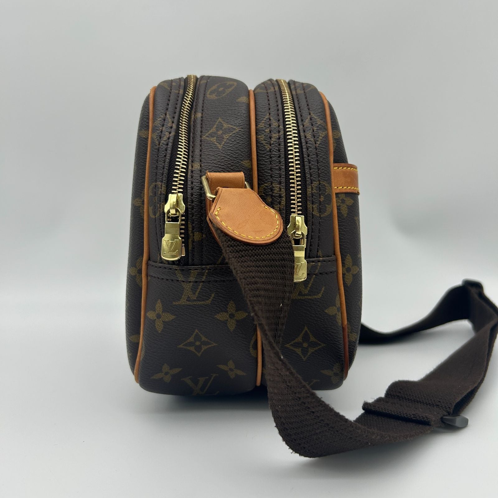 Louis Vuitton Monogram Reporter PM Shoulder Bag — view 4