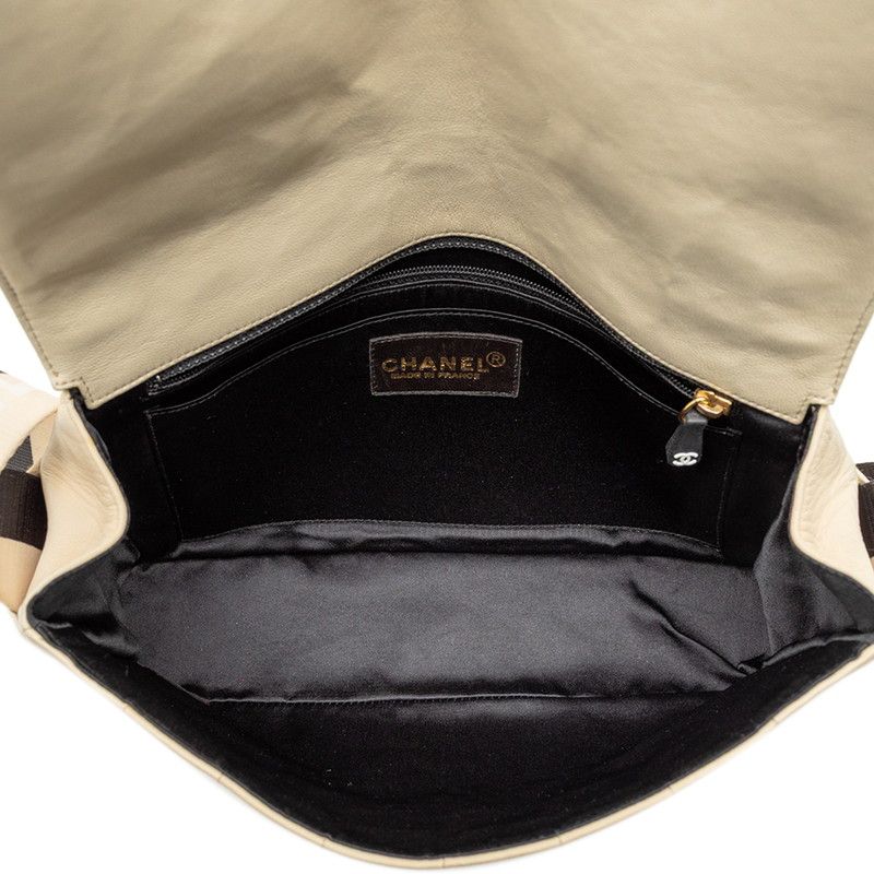 Chanel Chocoba Crossbody Bag Beige Black Leather — view 4
