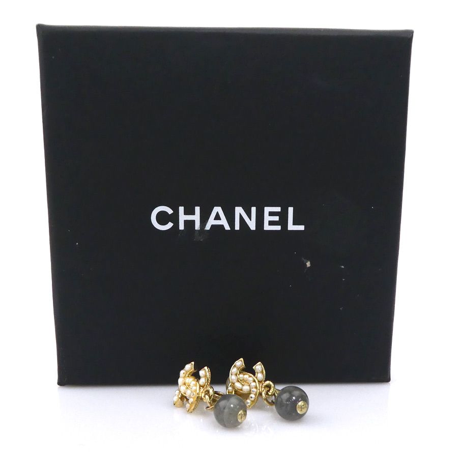Chanel Earrings White — view 8