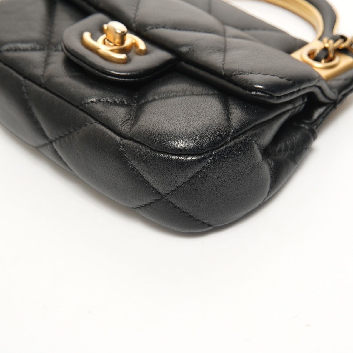 Chanel Shoulder Bag Quilted Chain Clutch Mini Wallet Card — view 6