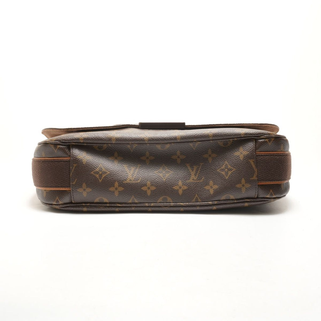 Louis Vuitton Shoulder Bag Monogram Messenger Boble MM — view 7