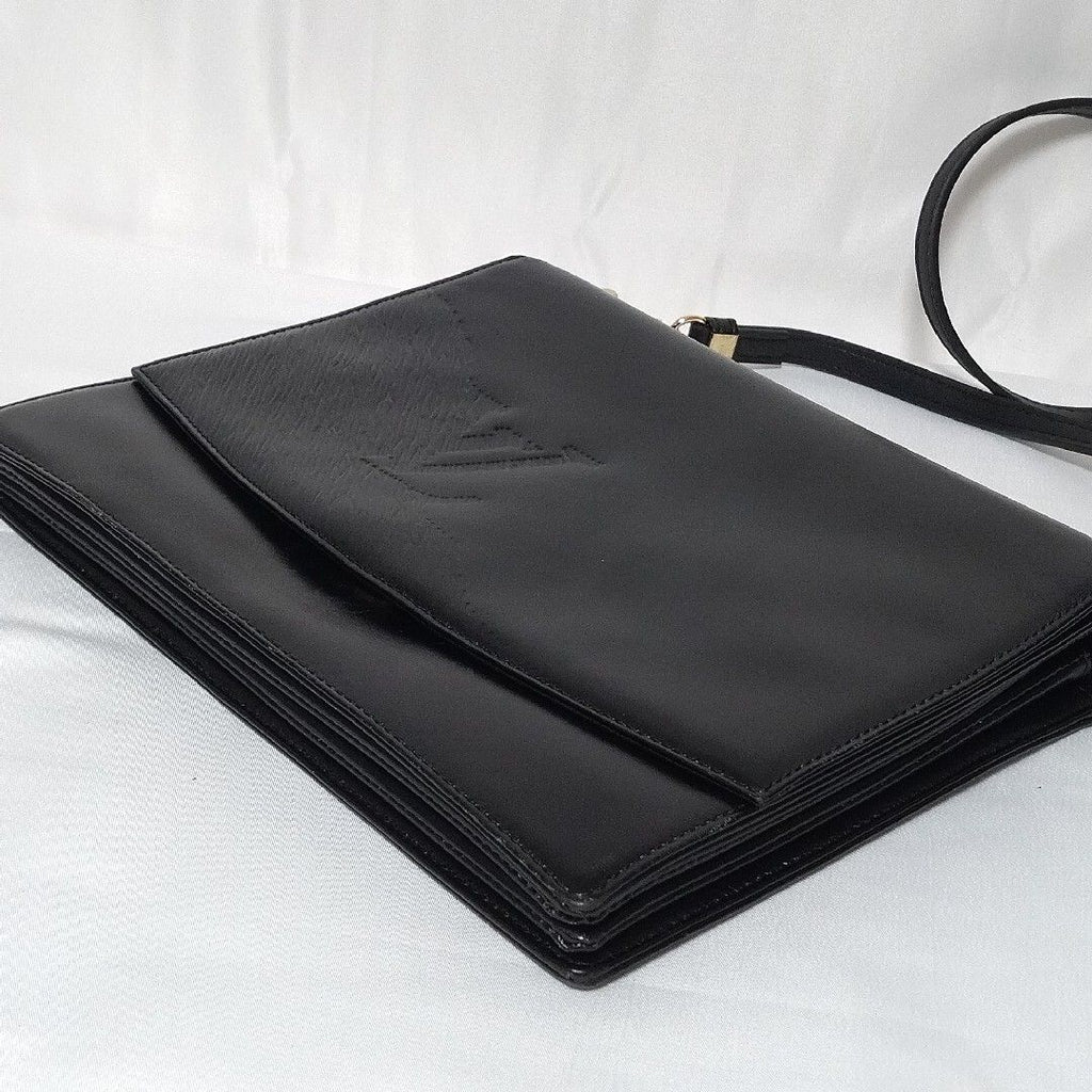 Louis Vuitton Opera Shoulder Bag — view 3