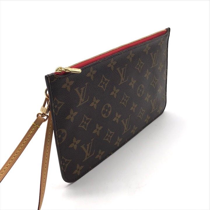 Louis Vuitton Monogram Neverfull Strap Pouch — view 7