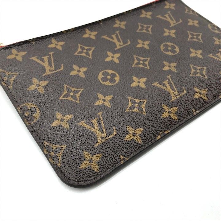 Louis Vuitton Monogram Neverfull Strap Pouch — view 5