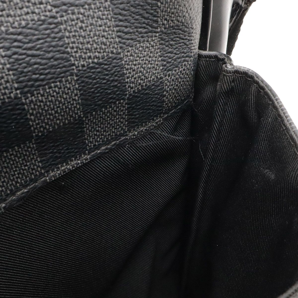 Louis Vuitton Damier Graphite Christopher Messenger Shoulder Bag — view 8
