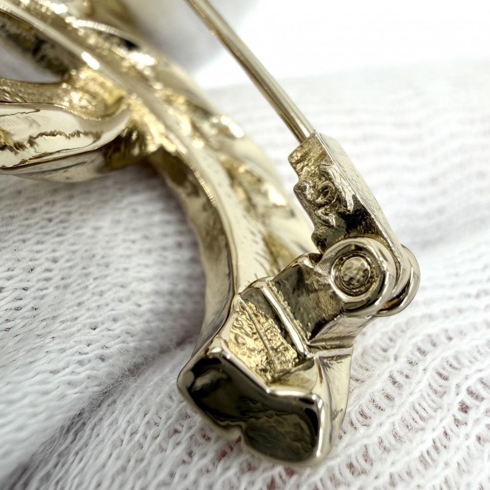 Chanel Brooch CC Logo Rhinestone Gold — view 7