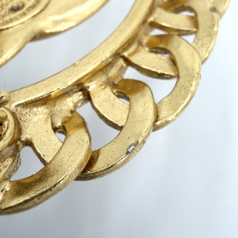 Chanel Brooch CC Logo Vintage Round Gold Plated — view 7