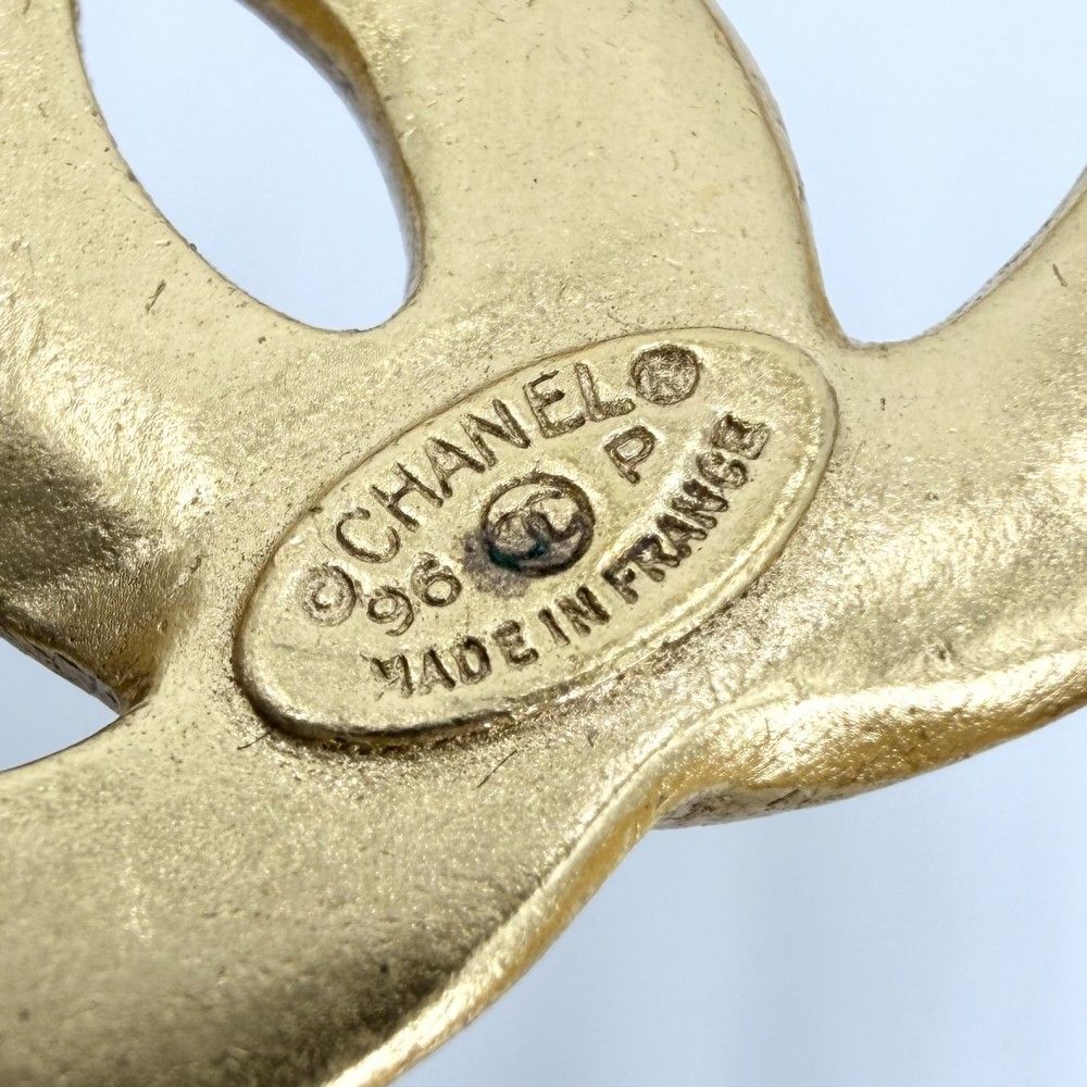 Chanel Brooch CC Logo Vintage Round Gold Plated — view 4