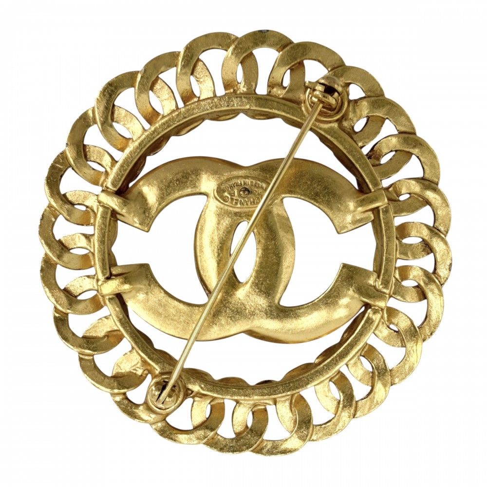 Chanel Brooch CC Logo Vintage Round Gold Plated — view 2