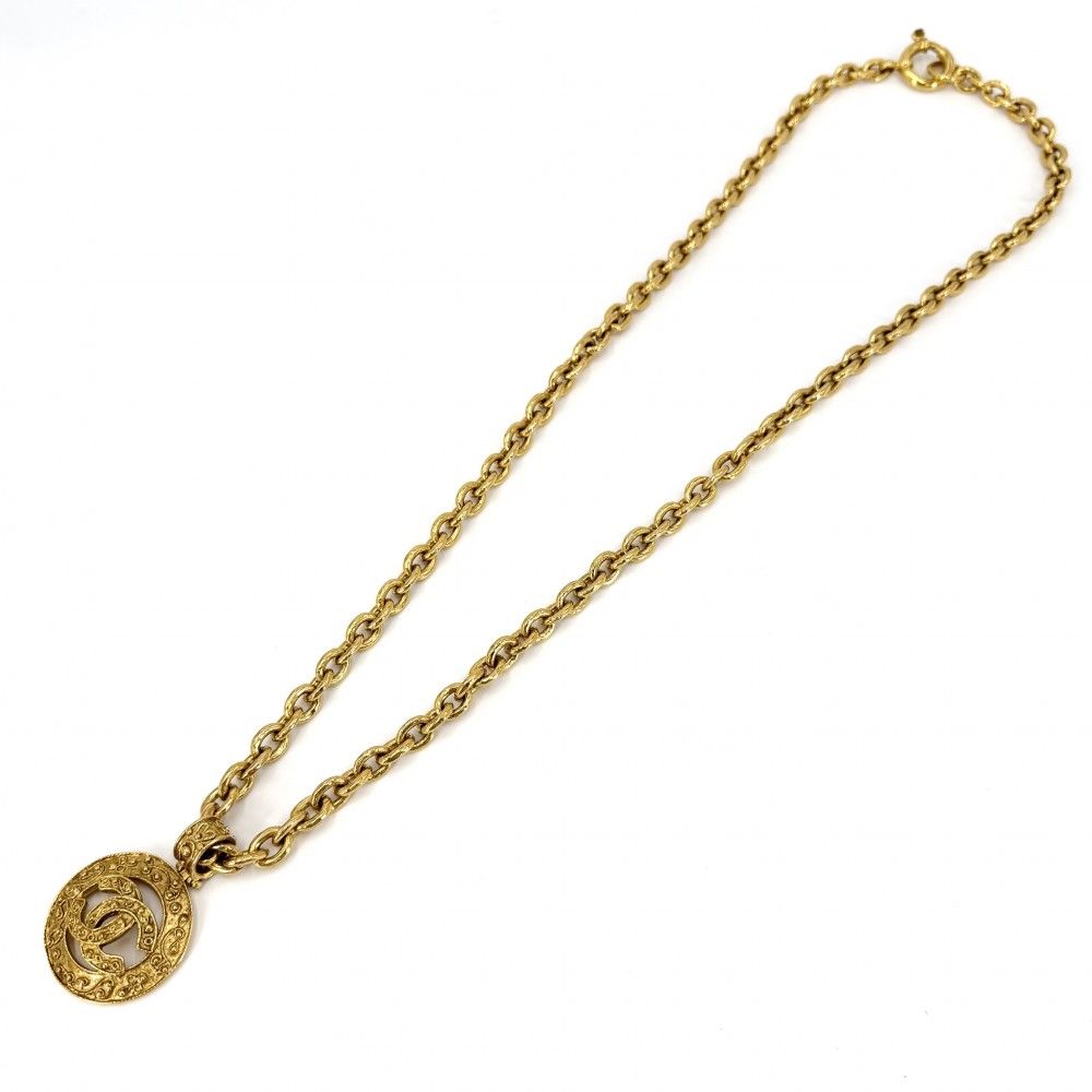 Chanel Necklace Long Round CC Logo Vintage Pendant Accessorie — view 5