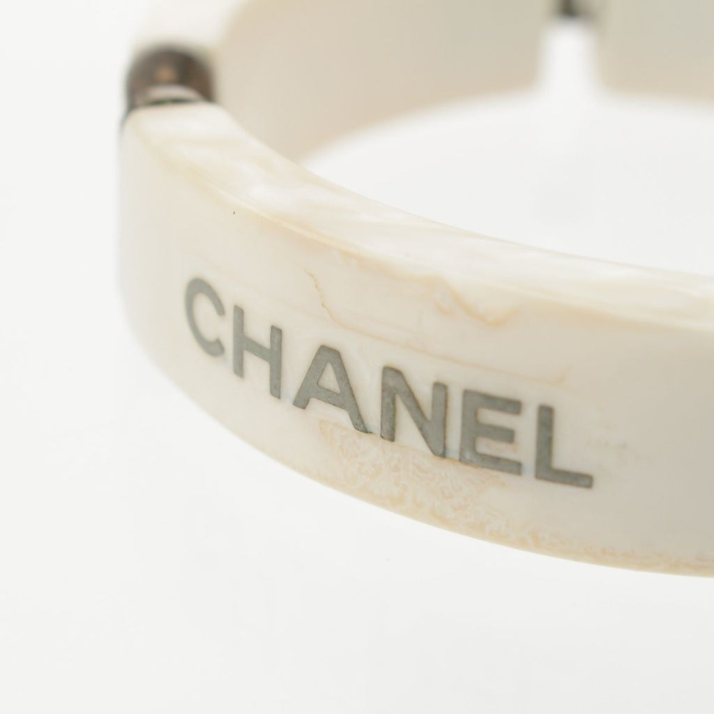 Chanel Plastic Logo Bracelet White — view 6