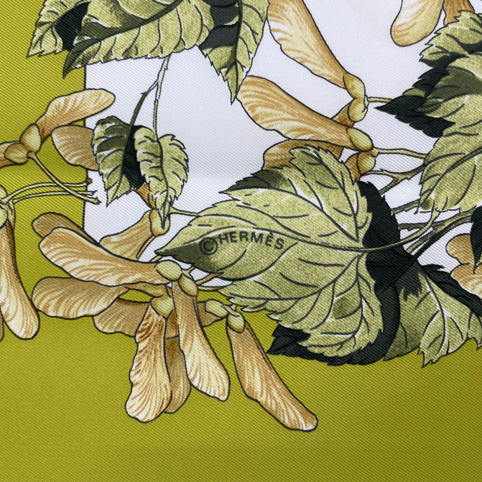 Hermes Carre 90 Scarf AU Coeur Des Bois in the Forest 100% Silk Green — view 9
