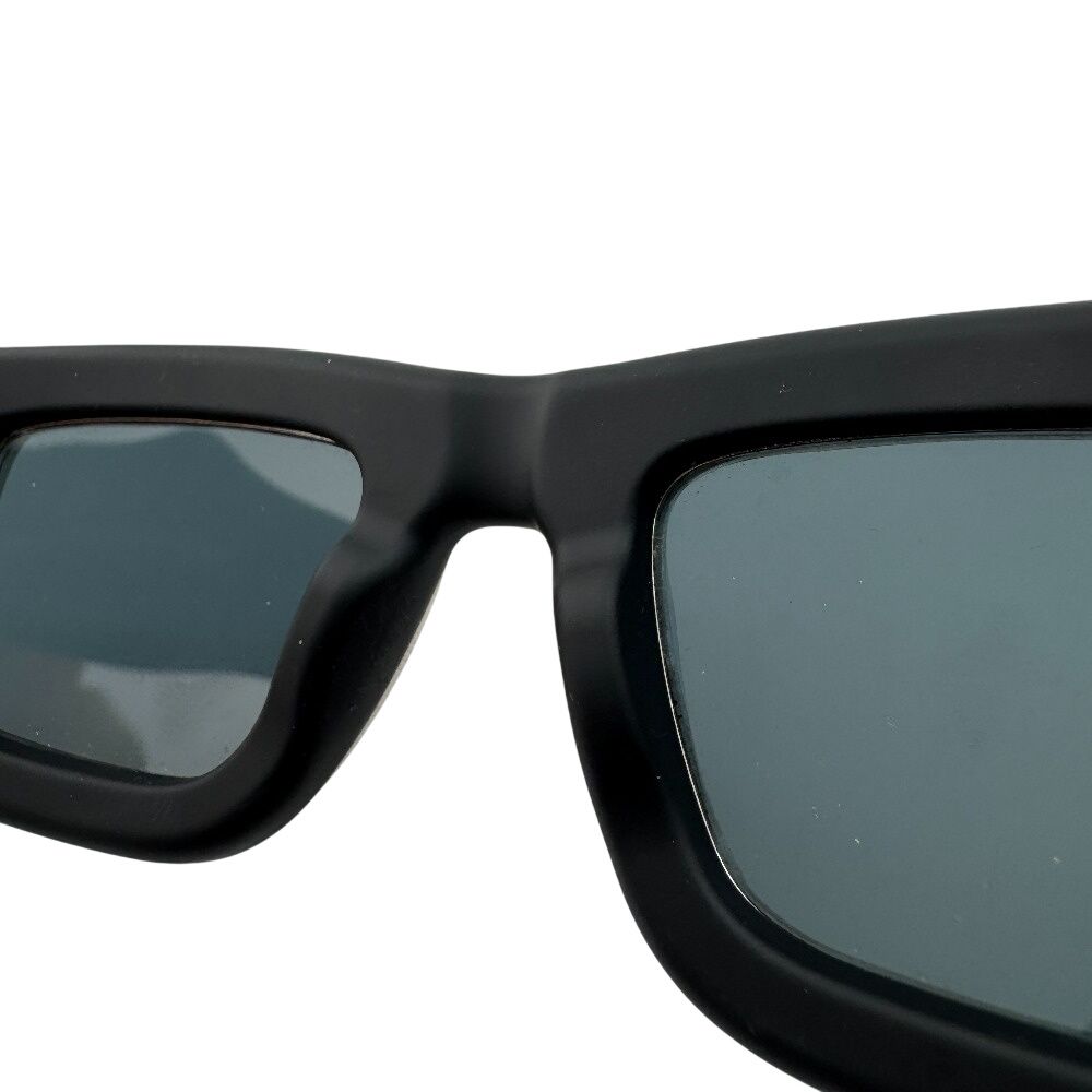 Louis Vuitton LV Supervision Sunglasses Black — view 6