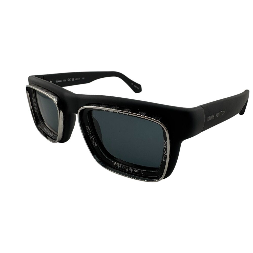 Louis Vuitton LV Supervision Sunglasses Black — view 2