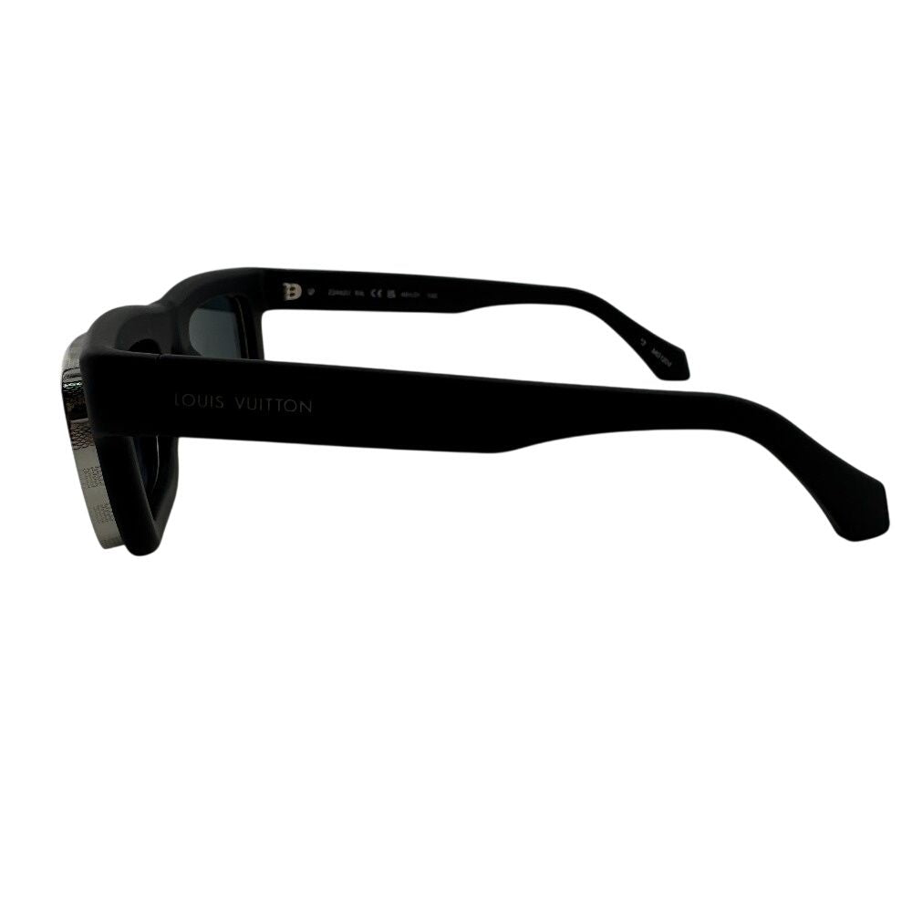 Louis Vuitton LV Supervision Sunglasses Black — view 3