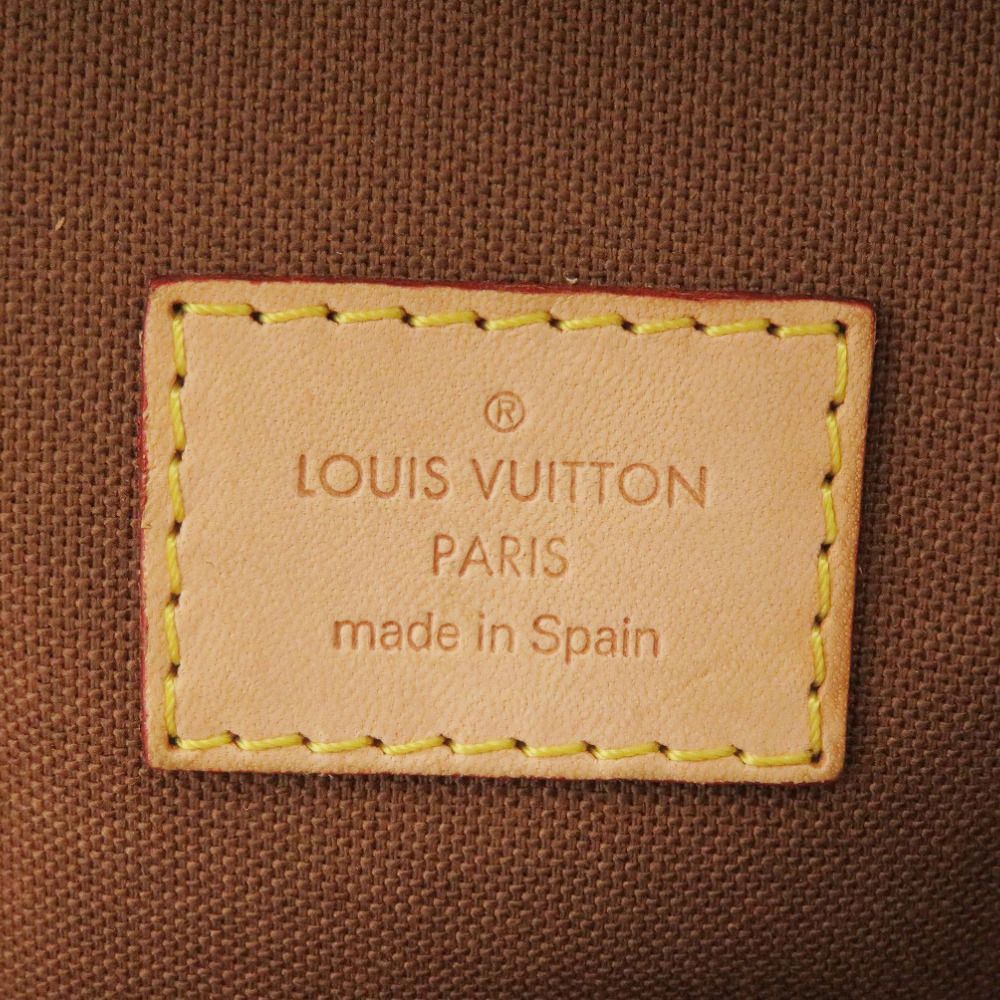 Louis Vuitton Pochette Gange Monogram Body Bag LV — view 7