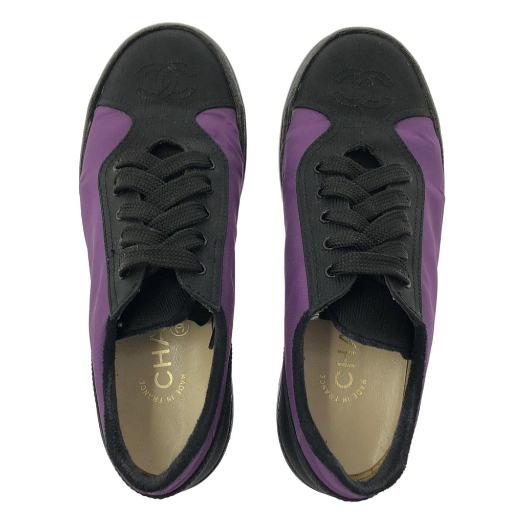 Chanel CC Logo Bicolor Low Cut Sneakers 36 Purple Black — view 4