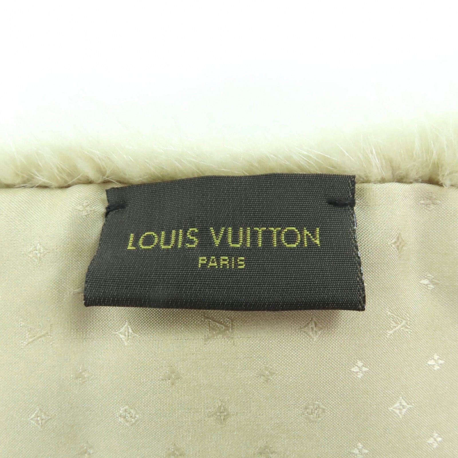 Louis Vuitton Echarpe Mink Glam Lining 100% Silk Monogram Scarf — view 8