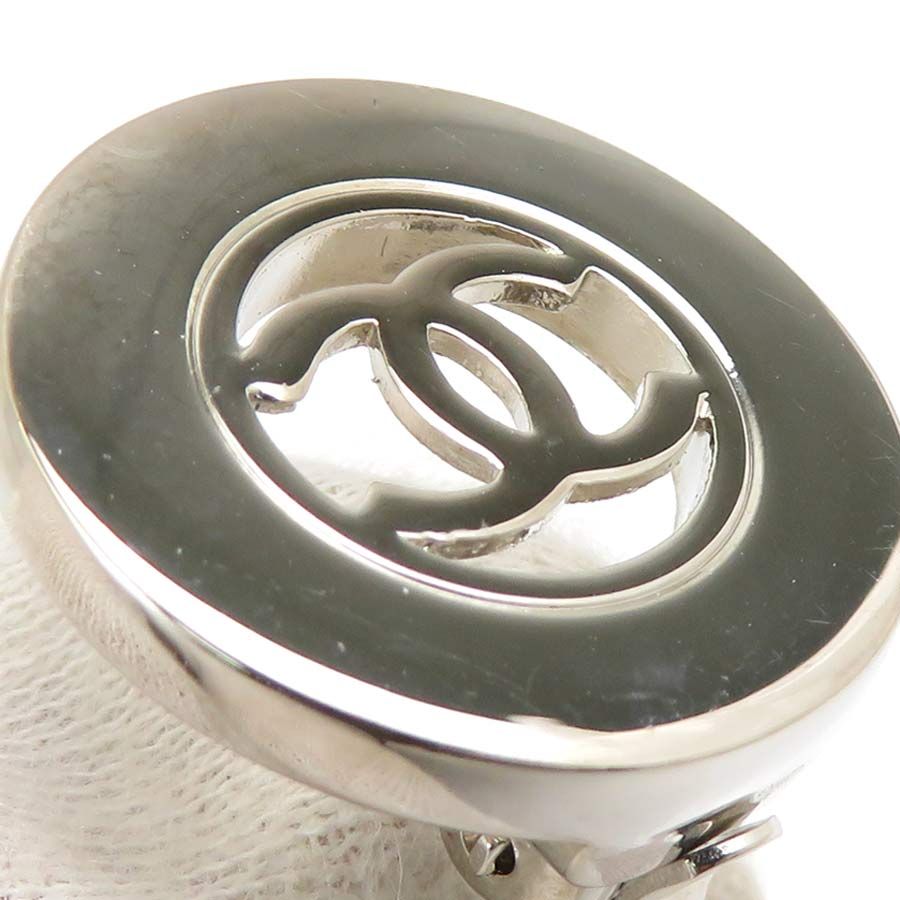 Chanel Earrings CC Logo — view 8