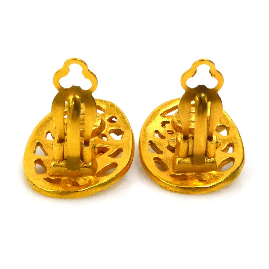 Chanel Earrings CC Logo — view 3