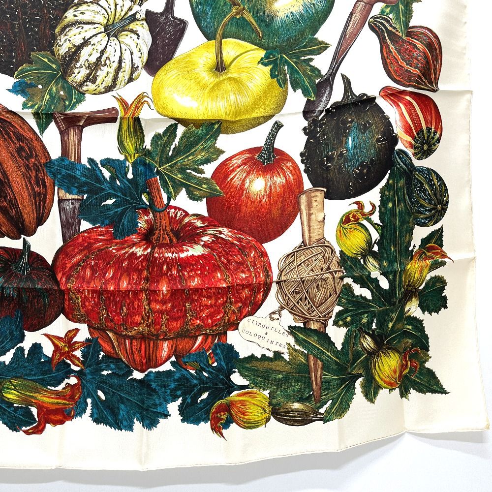 Hermes Scarf Citrouilles & Coloqu in Tes Pumpkin and Colocint Silk White Beige — view 5