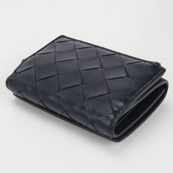 Bottega Veneta Intrecciato Trifold Wallet Leather — view 2