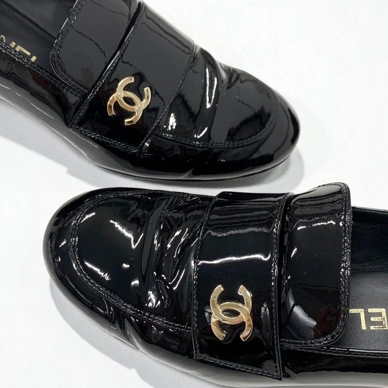 Chanel Loafers Shoes Patent Leather Black Gold CC Logo — view 9
