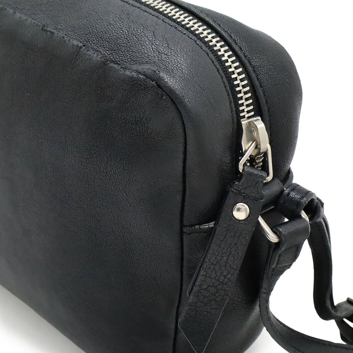 Saint Laurent Paris Yves Camera Bag Pochette Leather — view 4