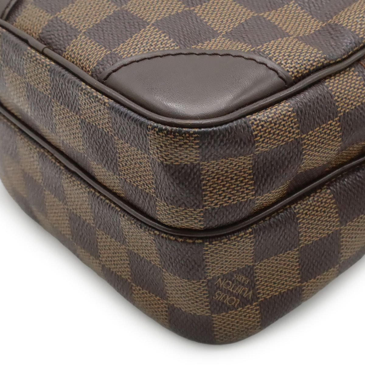 Louis Vuitton Damier Amazon Shoulder Bag Crossbody — view 3