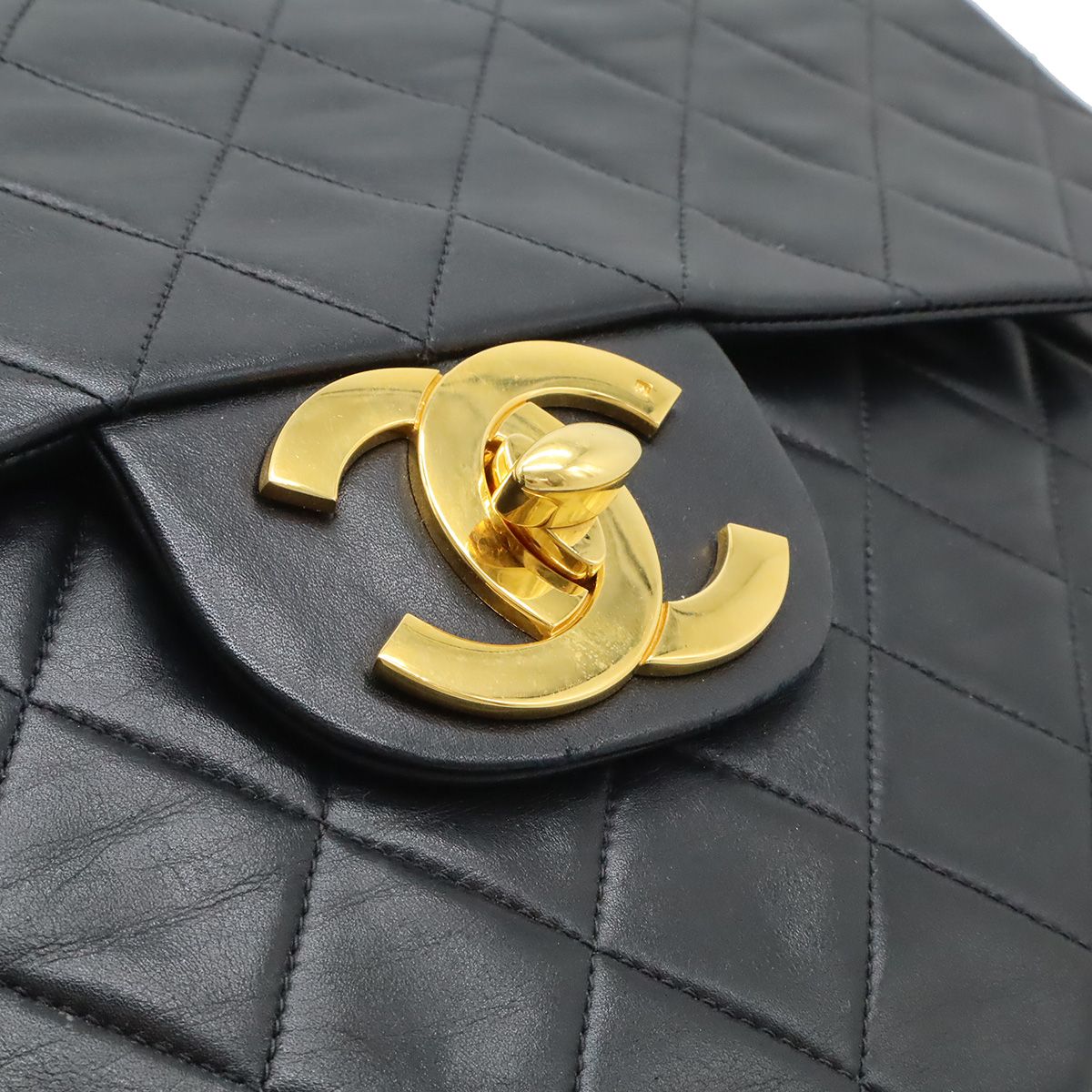 Chanel Big Quilted CC Logo Chain Shoulder Bag Leather Black Gold — view 6
