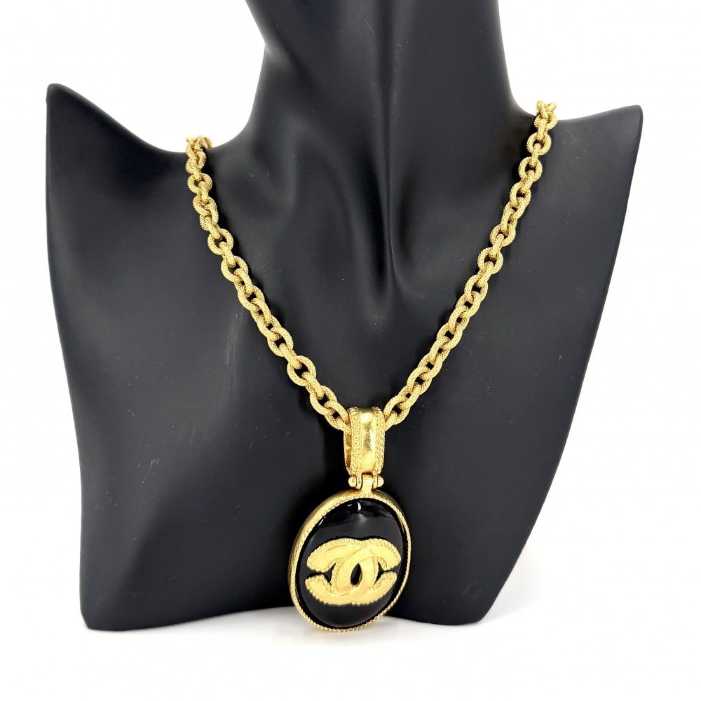 Chanel Necklace CC Logo Long Vintage — view 3