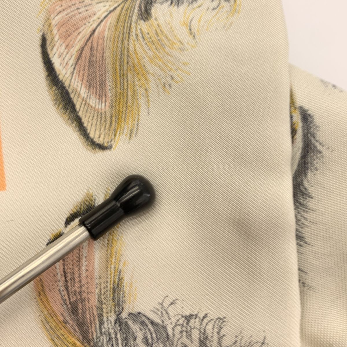 Hermes Feather Reversible Shawl Muffler Pattern Beige Scarf — view 5