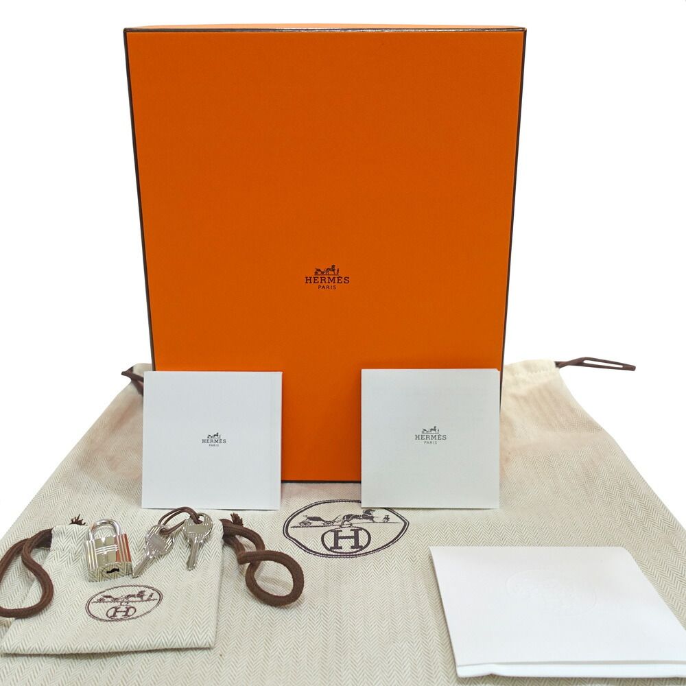 Hermes Picotin Lock PM Handbag Manufactured in Biscuit — view 8
