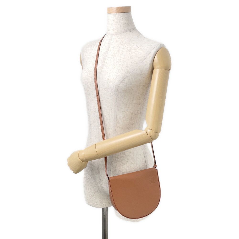 Loewe Shoulder Bag Anagram Heel Leather — view 4