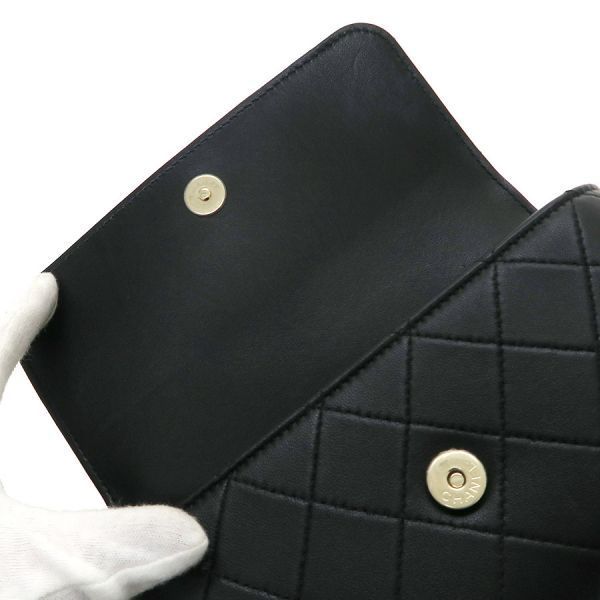 Chanel Around Quilted Chain Wallet — view 5