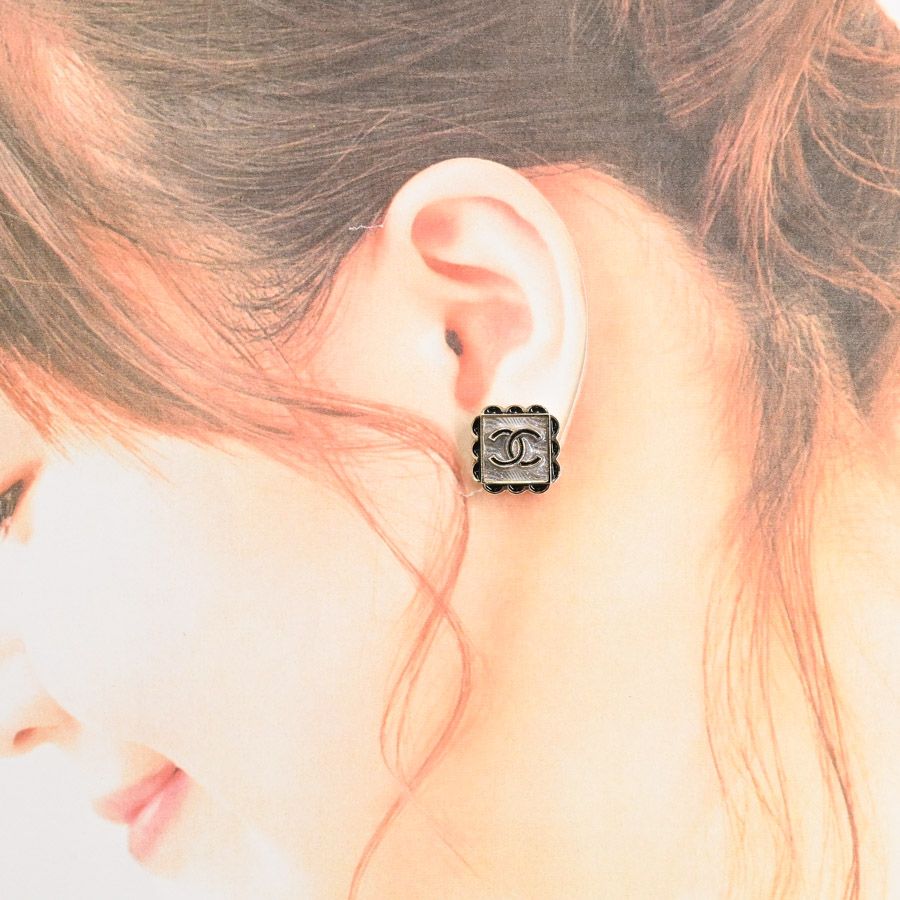 Chanel Earrings Black — view 6